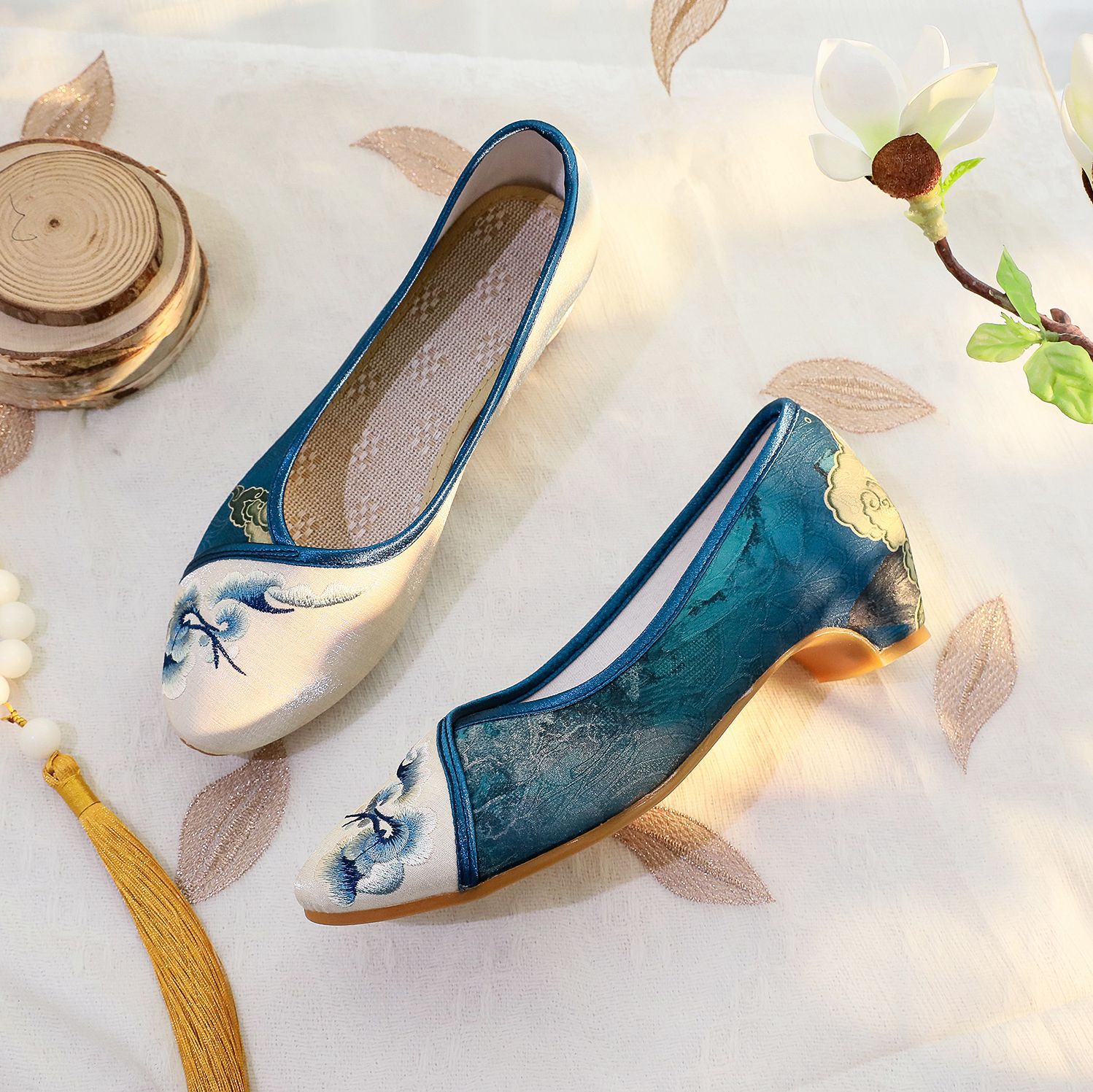 Size 35-40 Summer Old Beijing  - đánh giá và giá Women'S Heels