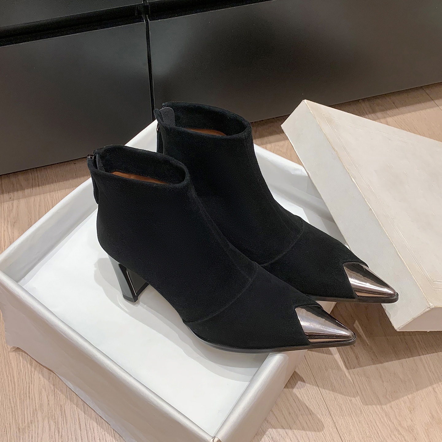 Women's Suede Ankle Boots Meta - đánh giá và giá Block Heel Ankle Boots
