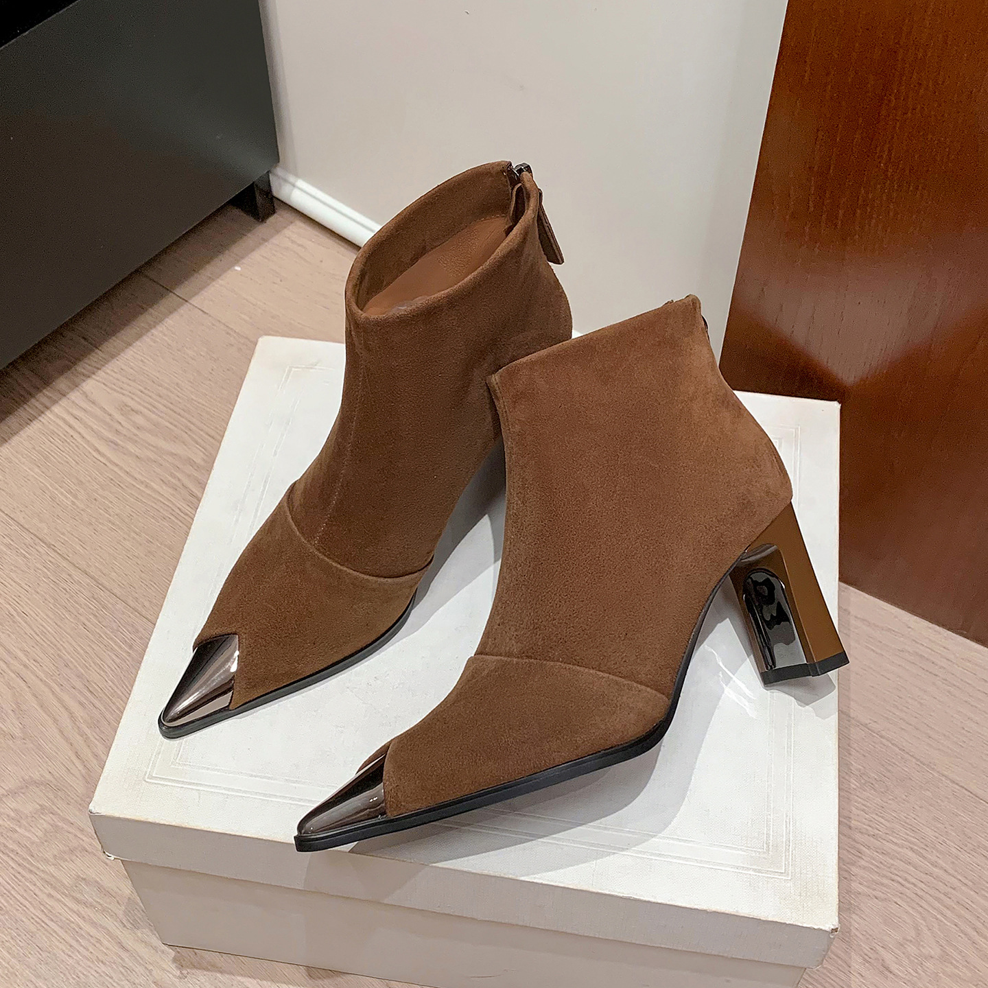 Women's Suede Ankle Boots Meta - đánh giá và giá Block Heel Ankle Boots